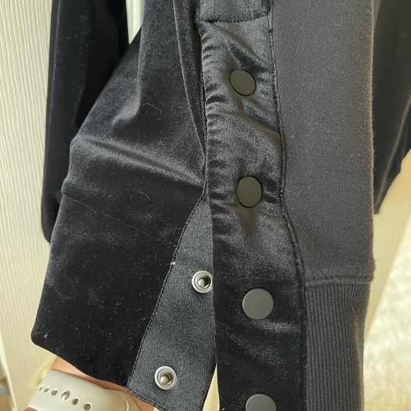 Athleta mixed material sweatshirt • Women’s small - Picture 8 of 8